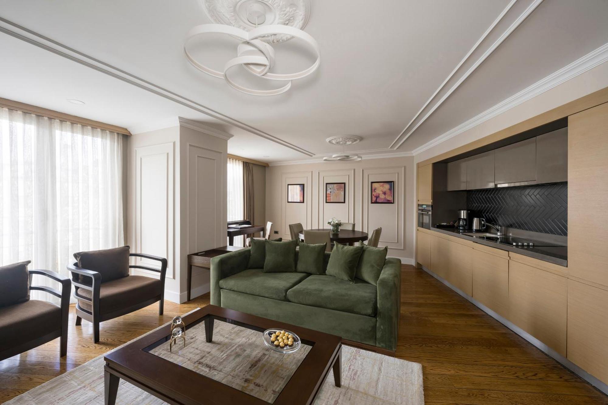 Continental Hotel Pera Истанбул Екстериор снимка