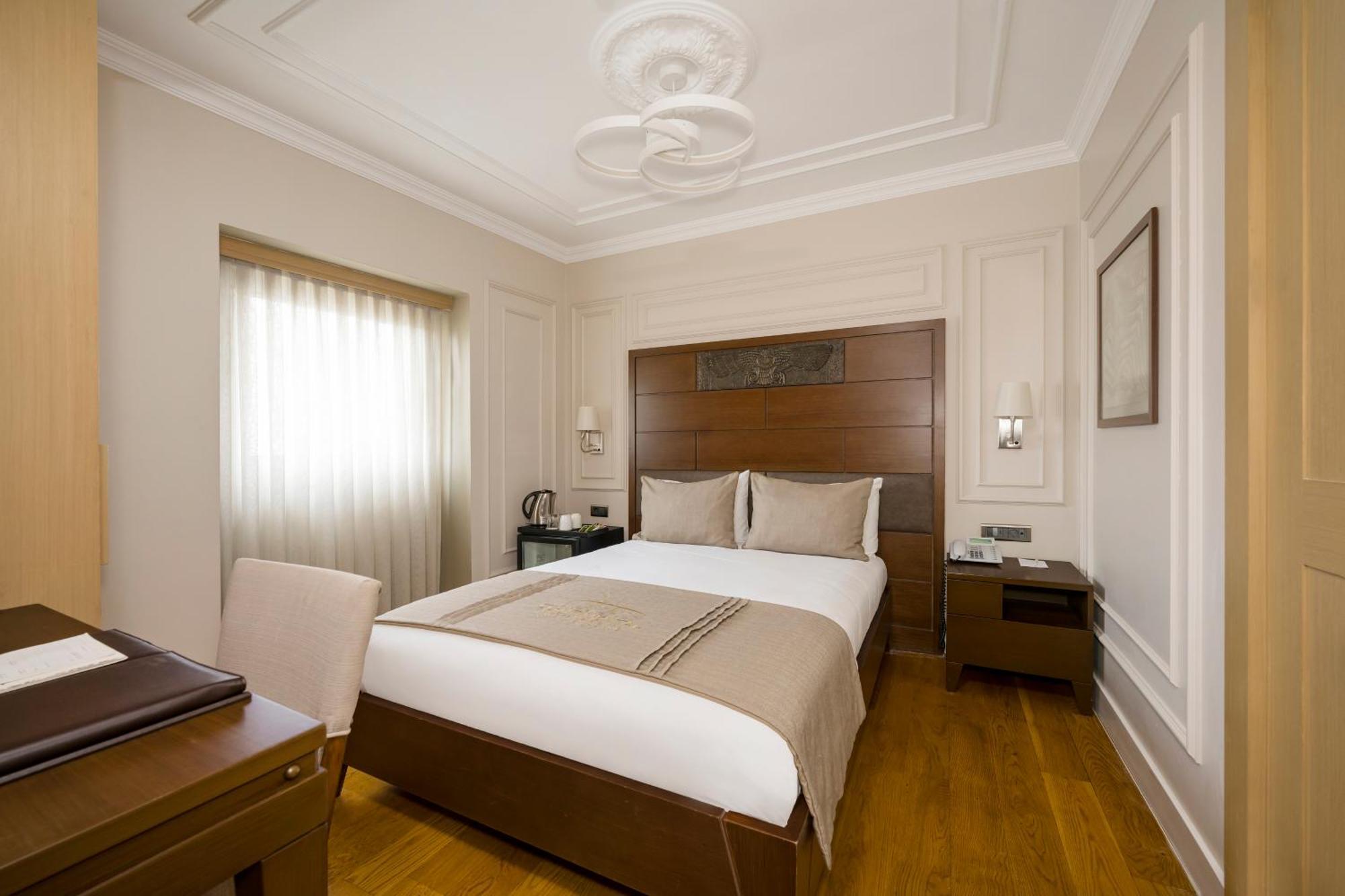 Continental Hotel Pera Истанбул Стая снимка