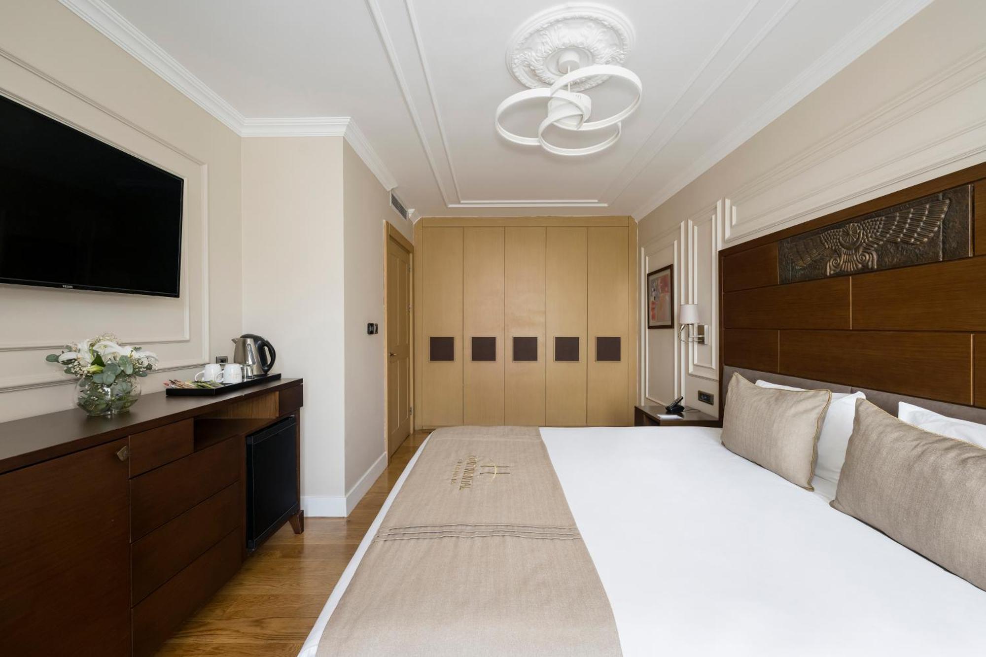 Continental Hotel Pera Истанбул Стая снимка
