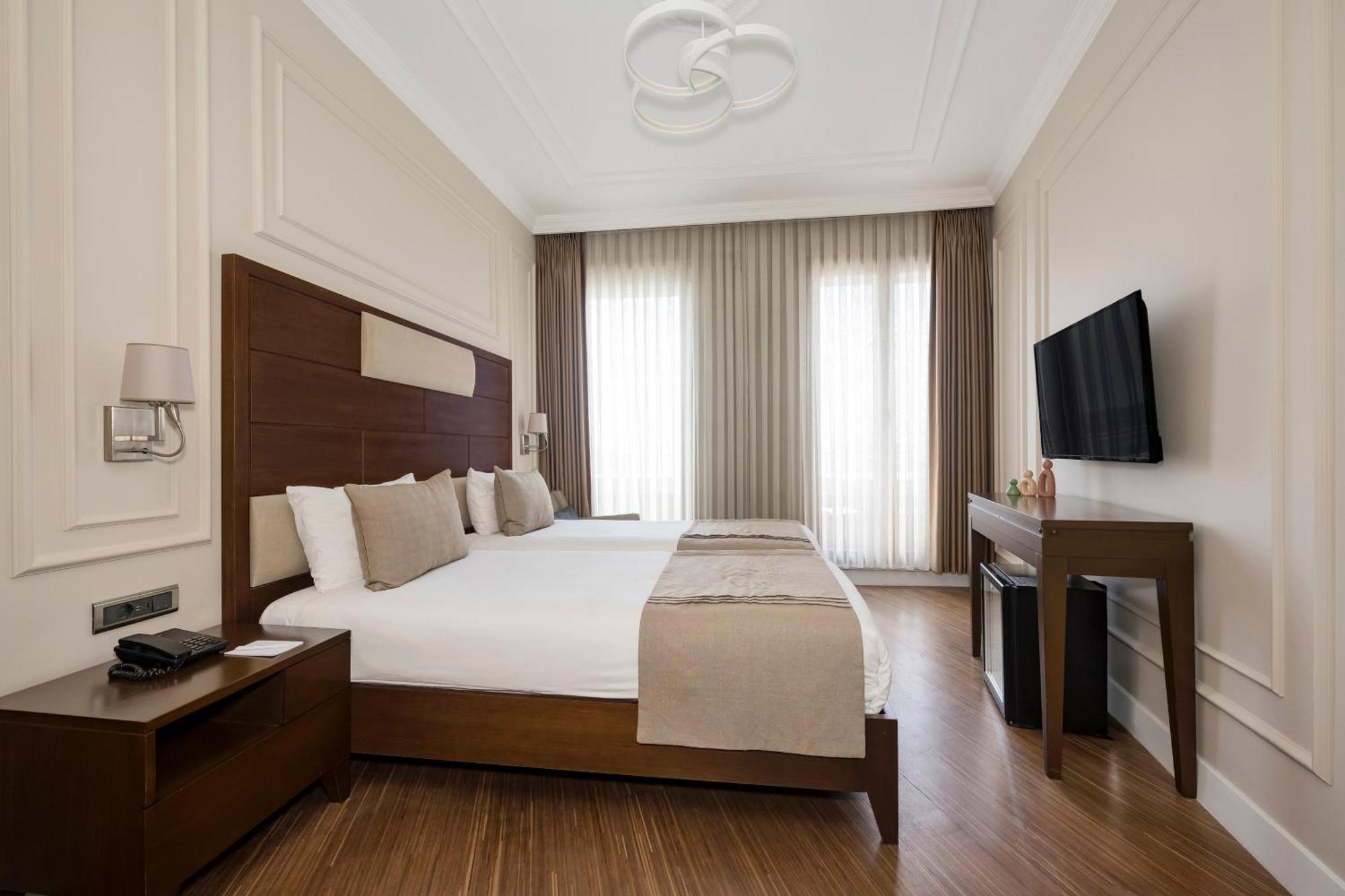 Continental Hotel Pera Истанбул Стая снимка